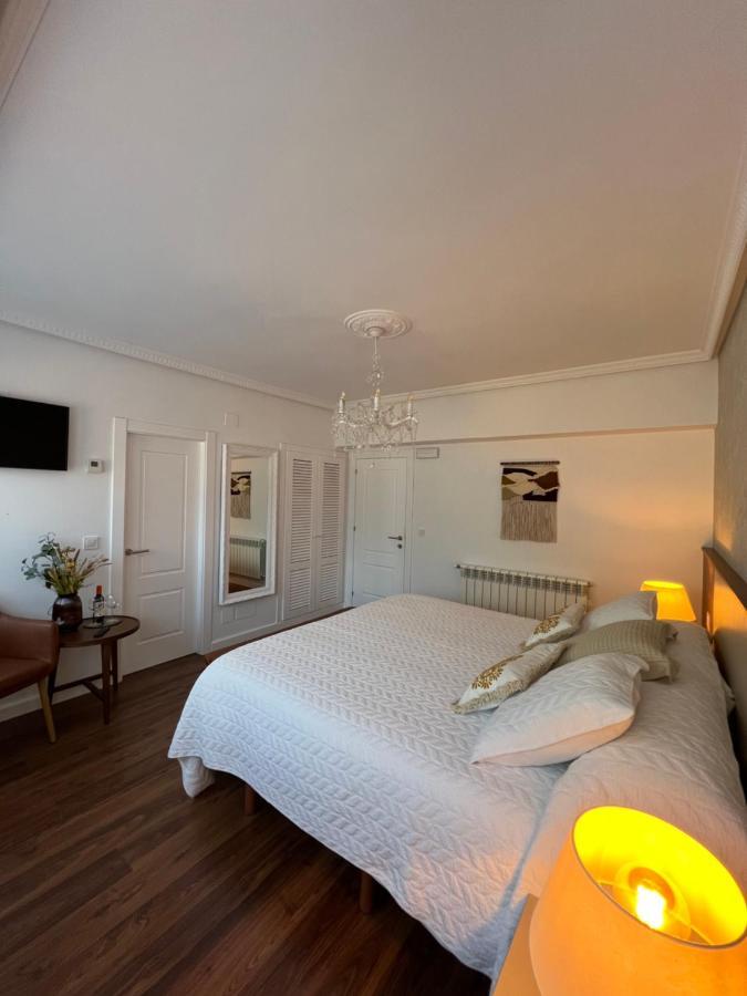 Hotel Dos Penas Mier