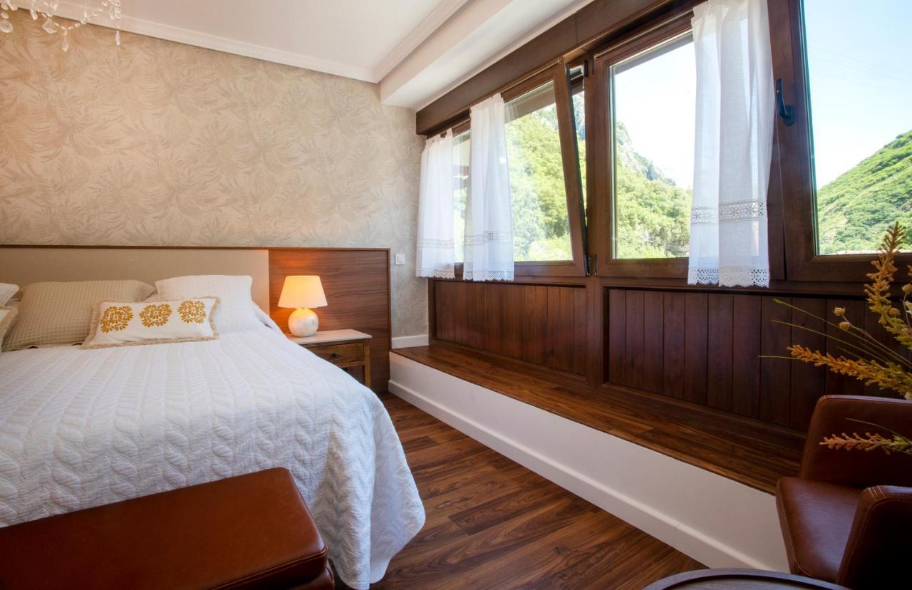Dos Penas Hotel 2*